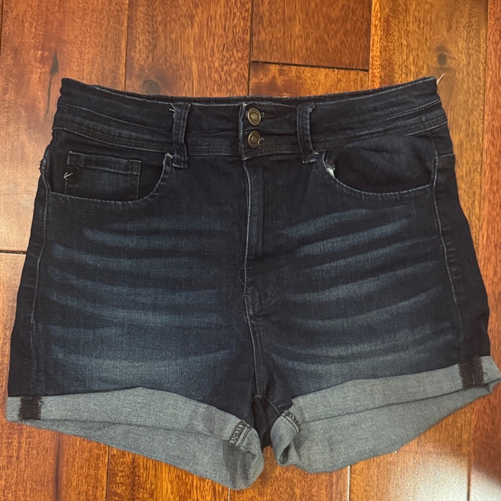 KanCan Women’s Dark Wash Denim Roll-Cuff Shorts